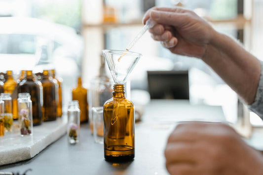 The Ultimate Beginner’s Guide to Perfumery: The 30 Essential Raw Materials You Need in 2025